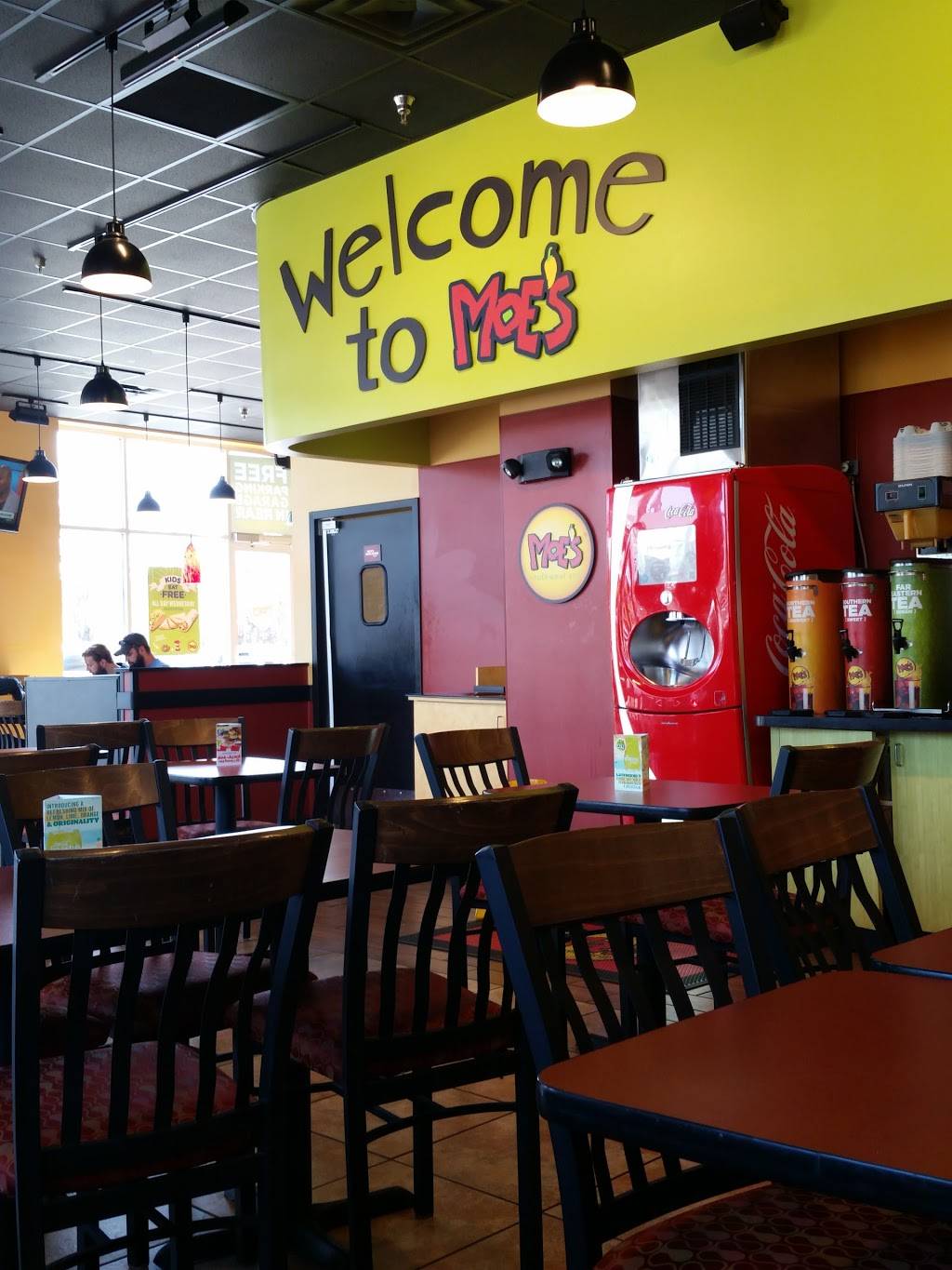 Moes Southwest Grill | restaurant | 910 W 10th St, Indianapolis, IN 46202, USA | 3178226637 OR +1 317-822-6637