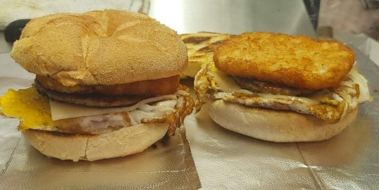 Biker Bobs Burgers and Dogs | restaurant | South Parking Lot, 580 Canal St, Brattleboro, VT 05301, USA | 8022467892 OR +1 802-246-7892