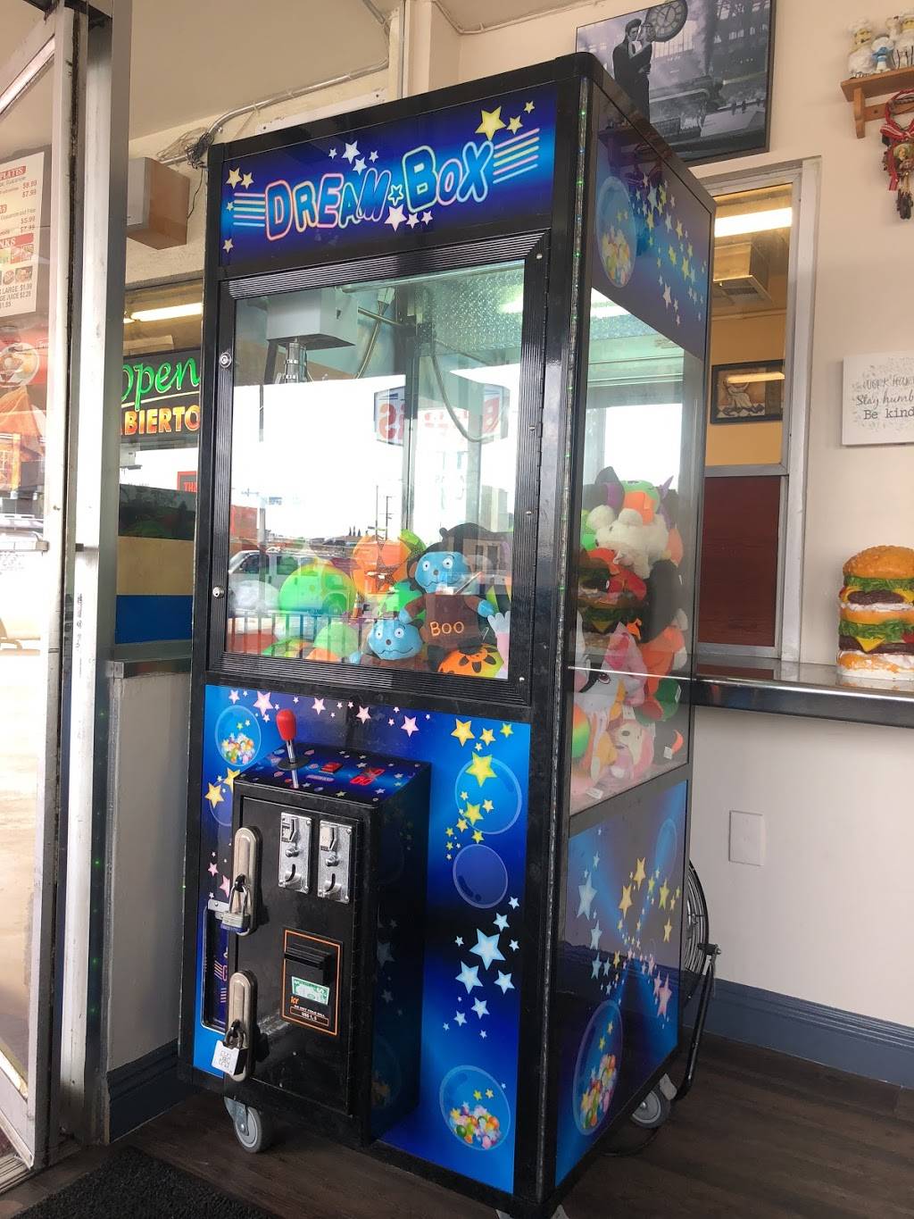 Twins Grill Super Burgers | restaurant | 2781 E Florence Ave, Huntington Park, CA 90255, USA | 3235835301 OR +1 323-583-5301