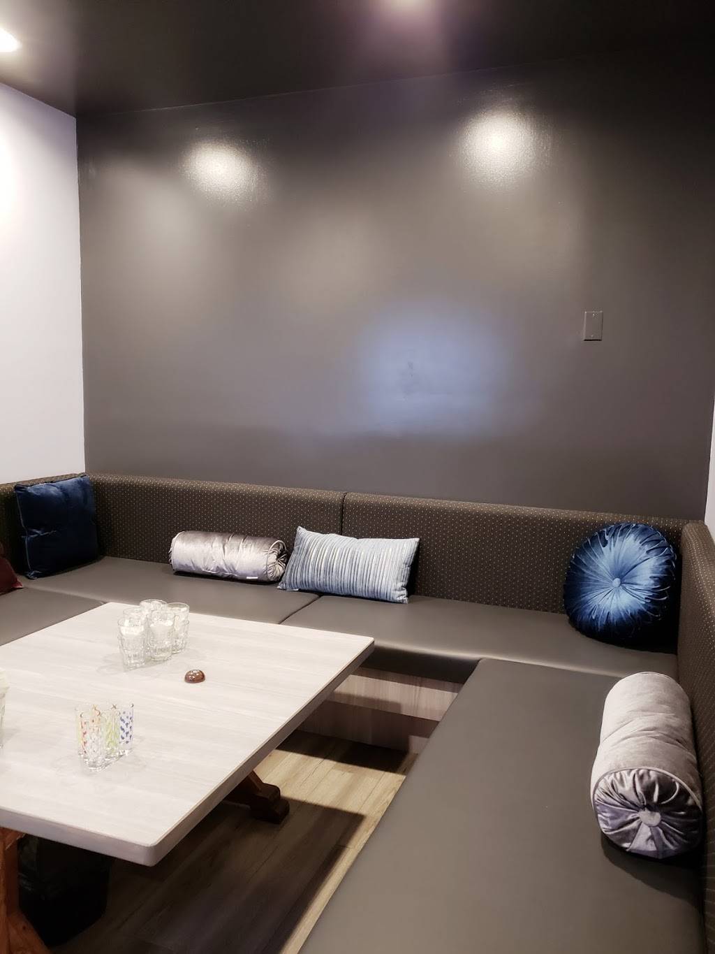 Baden Baden | restaurant | 7358 Little River Turnpike, Annandale, VA 22003, USA | 7032566777 OR +1 703-256-6777