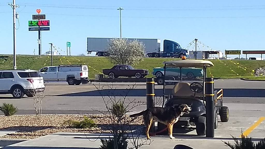 Flying J Travel Center | restaurant | 703 MO-80, Matthews, MO 63867, USA | 5734723336 OR +1 573-472-3336