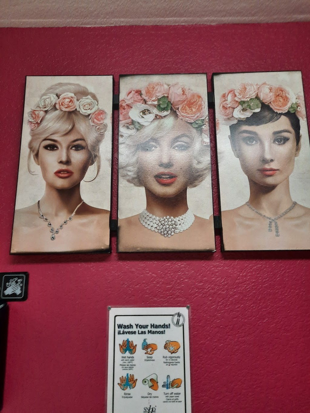 La Puerta Negra Mexican Kitchen and Bar | restaurant | 3935 E Charleston Blvd, Las Vegas, NV 89104, USA | 7024853366 OR +1 702-485-3366