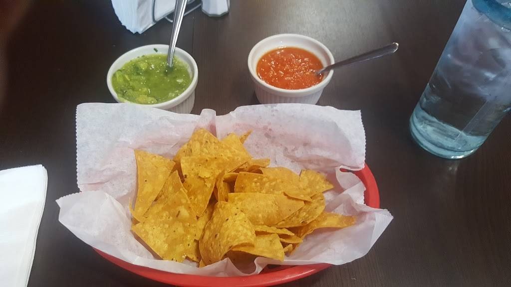Taqueria Vargas | restaurant | 7152 N California Ave, Chicago, IL 60645, USA | 8722086878 OR +1 872-208-6878