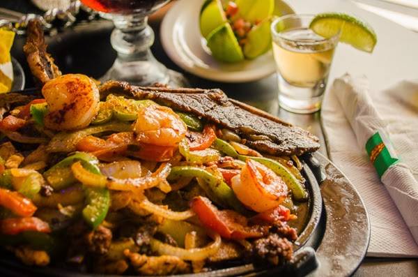 Fiesta Cozumel Cantina & Grill | restaurant | 2165 S Sheridan Rd, Tulsa, OK 74129, USA | 9188357300 OR +1 918-835-7300