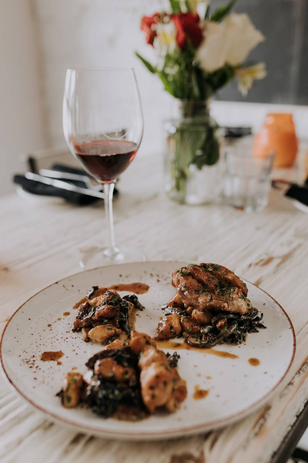 Lola 45 | restaurant | 206 Rue Principale, Saint-Sauveur, QC J0R 1R0, Canada | 4502270022 OR +1 450-227-0022