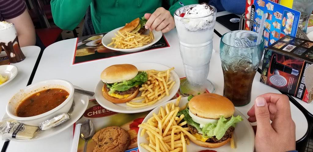 Steak n Shake | restaurant | 2009 N Kenyon Rd, Urbana, IL 61802, USA | 2173443855 OR +1 217-344-3855