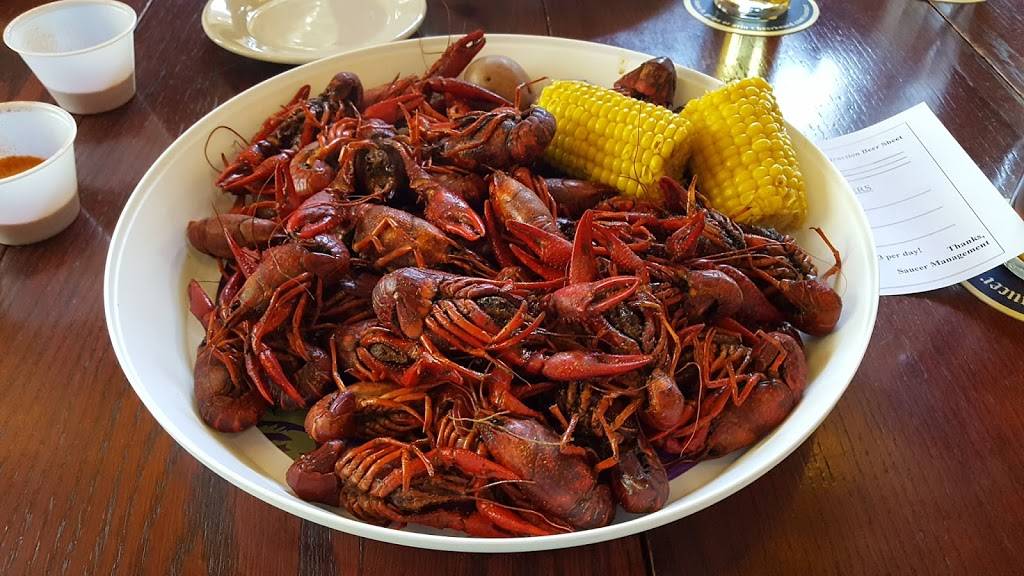 Flying Saucer Draught Emporium | restaurant | 11255 Huebner Rd #212, San Antonio, TX 78230, USA | 2106965080 OR +1 210-696-5080