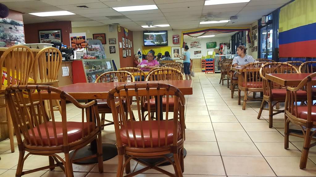 La Tiendita Colombian Restaurant | restaurant | 456 W Main St, Mesa, AZ 85201, USA | 4808985546 OR +1 480-898-5546