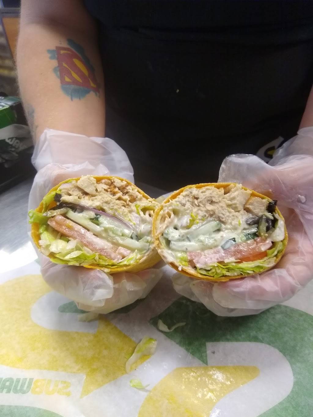 Subway | restaurant | 601 Peavine Rd, Crossville, TN 38571, USA | 9314562777 OR +1 931-456-2777