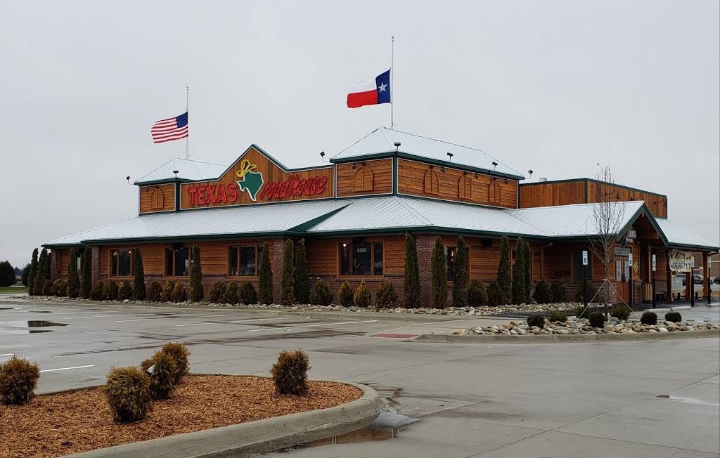 Texas Roadhouse | restaurant | 4200 S Western Ave, Marion, IN 46953, USA | 7655667177 OR +1 765-566-7177