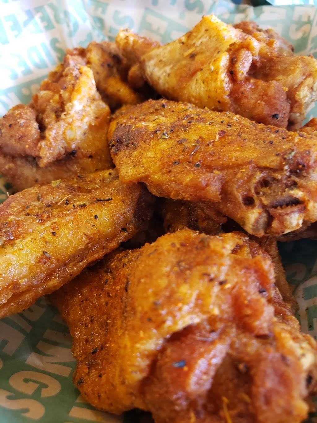 Wingstop | restaurant | 2233 Louisiana St, Lawrence, KS 66046, USA | 7858309464 OR +1 785-830-9464