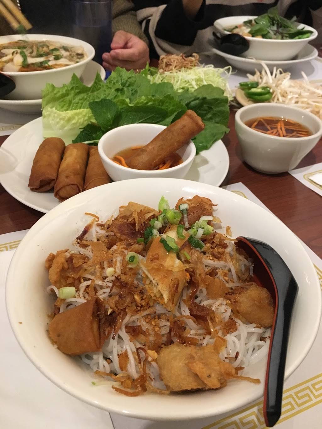 Thuyền Viên | restaurant | 1740 S Euclid St, Anaheim, CA 92802, USA | 7144900242 OR +1 714-490-0242