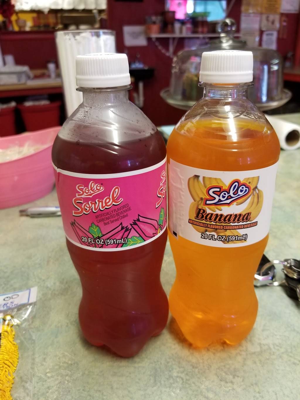 Taras Roti Shop | restaurant | 10006 N 30th St, Tampa, FL 33612, USA | 8138668272 OR +1 813-866-8272