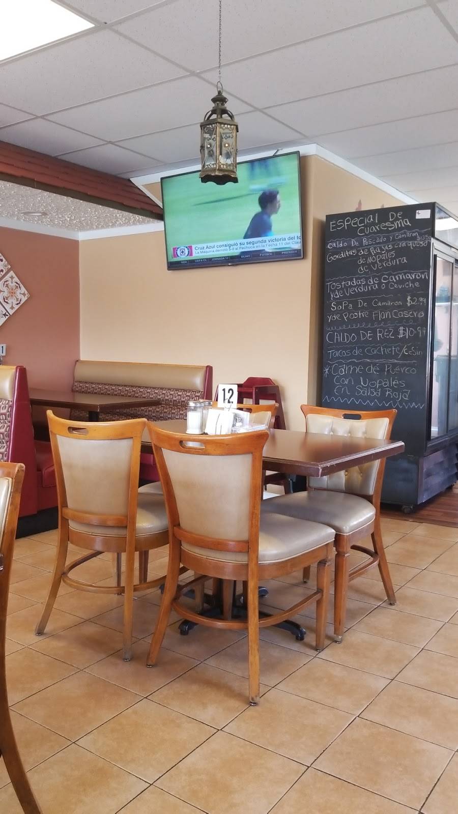 La Monarca Mexican Restaurant | restaurant | 239 E Walworth Ave, Delavan, WI 53115, USA | 2627493107 OR +1 262-749-3107