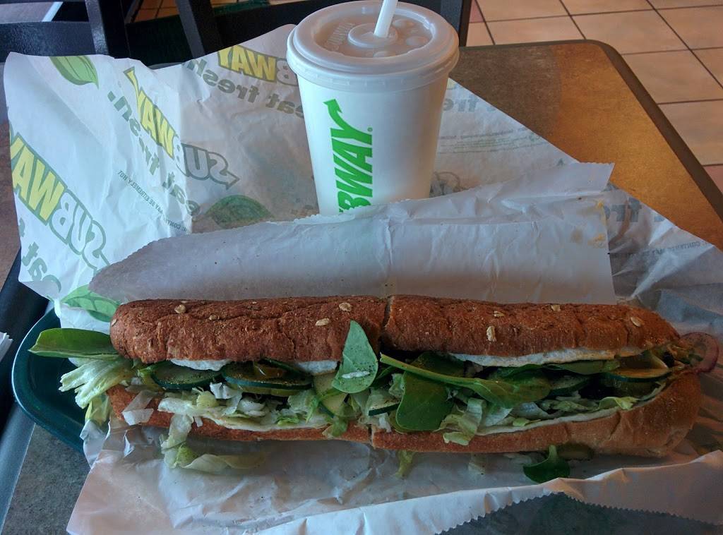 Subway | restaurant | Iron Point Rd Suite 130, Folsom, CA 95630, USA | 9169847733 OR +1 916-984-7733