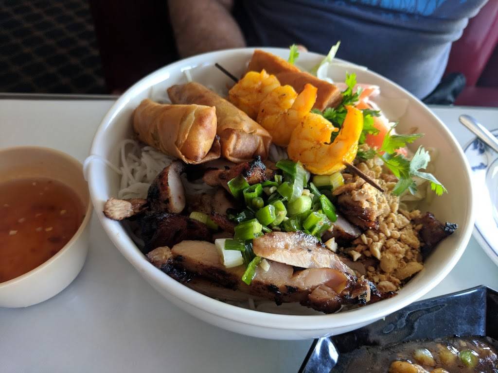 Pho Bac Hoa Viet | restaurant | 7600 Greenhaven Dr Suite 9, Sacramento, CA 95831, USA | 9163930138 OR +1 916-393-0138