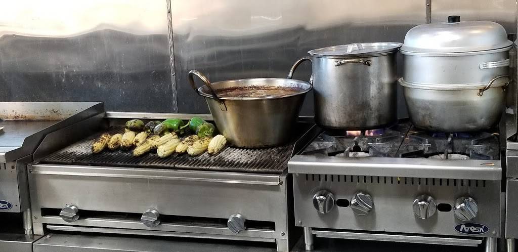 Baja 2000 | restaurant | 12213 Telegraph Rd, Santa Fe Springs, CA 90670, USA | 5623584018 OR +1 562-358-4018