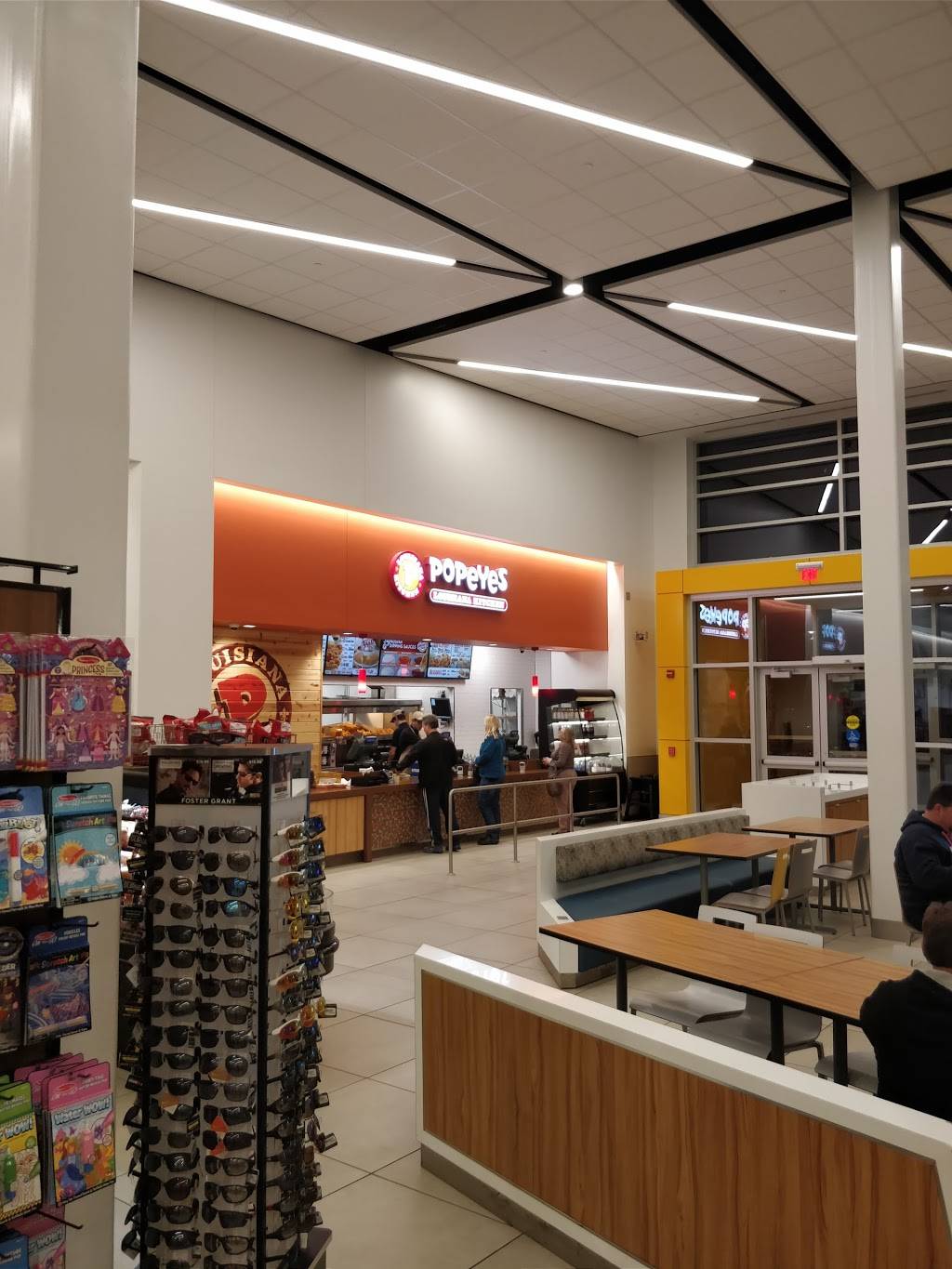 Popeyes Louisiana Kitchen | restaurant | Ernie Pyle Travel Plaza (Westbound) Indiana Toll Road (Mile Post 126), Howe, IN 46746, USA | 2606385892 OR +1 260-638-5892