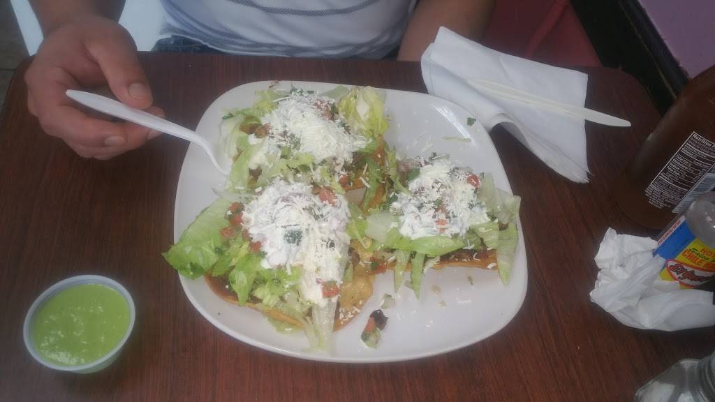 El Marinero | restaurant | 1319 University Blvd E, Takoma Park, MD 20912, USA | 3014454054 OR +1 301-445-4054