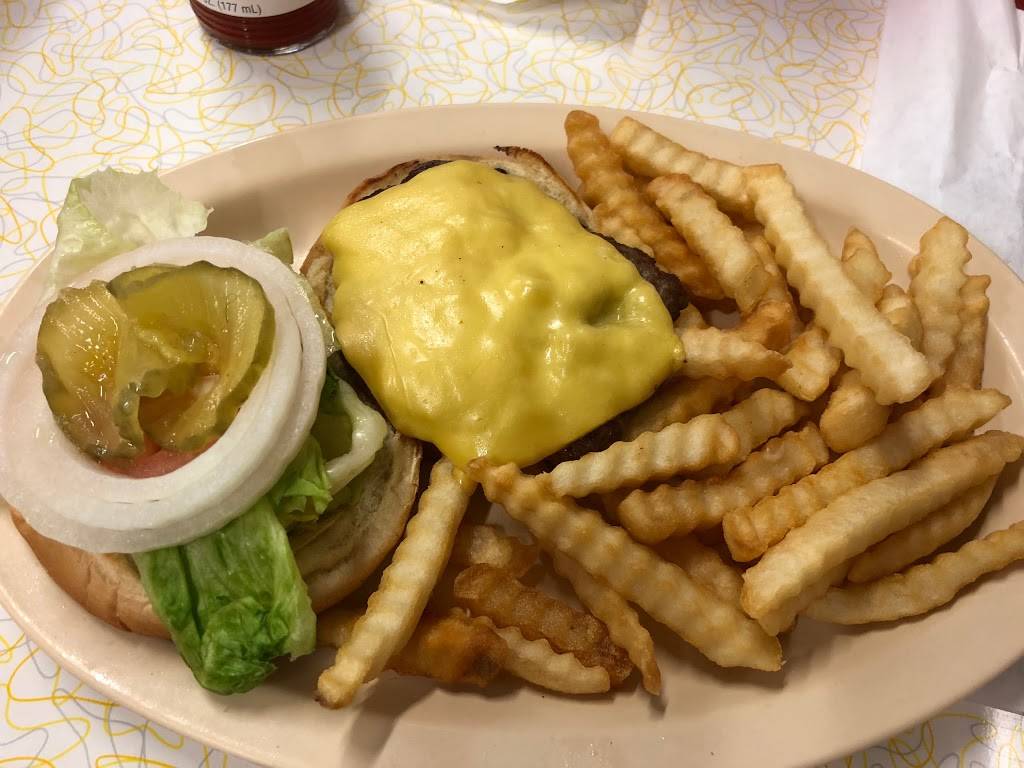 Munchs Restaurant | restaurant | 3920 6th St S, St. Petersburg, FL 33705, USA | 7278965972 OR +1 727-896-5972