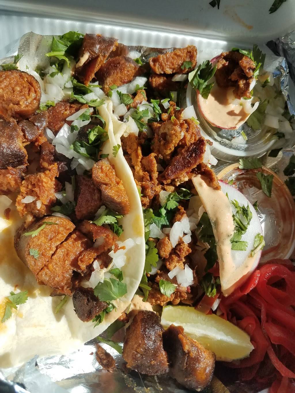 Victorinas Food | restaurant | 1100-1170 E 38th 1/2 St, Austin, TX 78722, USA | 5129216937 OR +1 512-921-6937