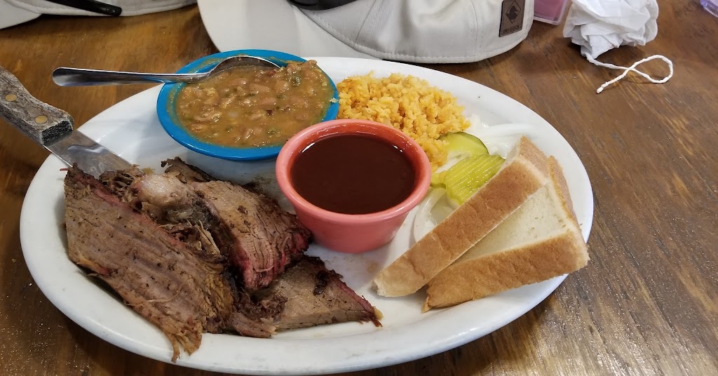 Julios Bar BQ | restaurant | 501 S Getty St, Uvalde, TX 78801, USA | 8305912099 OR +1 830-591-2099