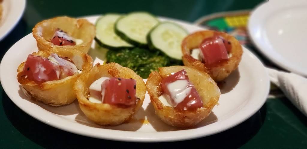 Gators Dockside | restaurant | 45 W Crystal Lake St, Orlando, FL 32806, USA | 4077570711 OR +1 407-757-0711