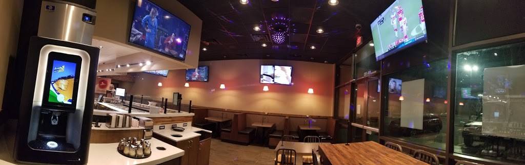 Pizza Hut | meal takeaway | 1060 West Park Lane Suite Nn-103, Farmington, UT 84025, USA | 8012183123 OR +1 801-218-3123