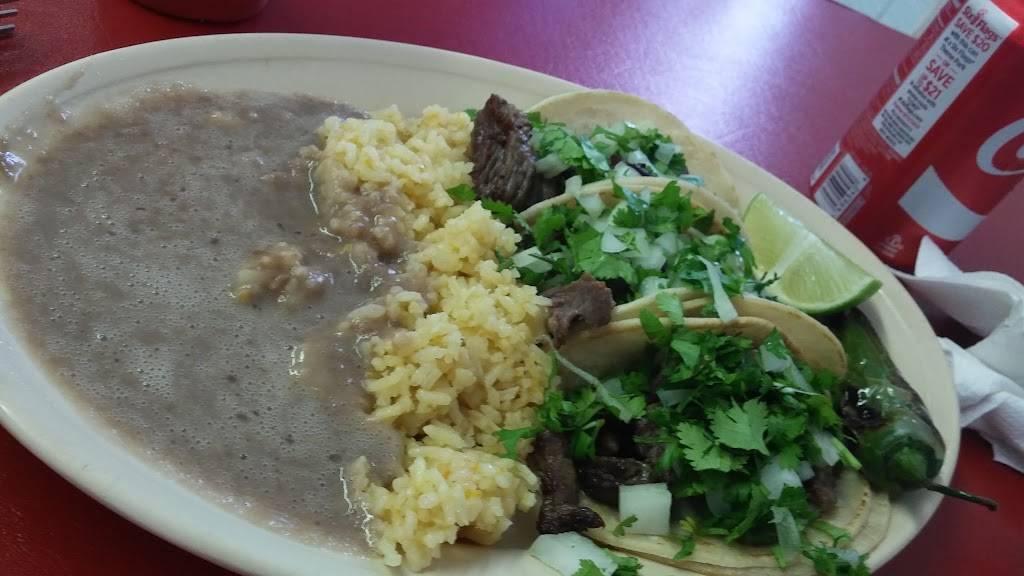 El Salvadoreño Restaurant | restaurant | 8414 Denton Dr, Dallas, TX 75235, USA | 2143663307 OR +1 214-366-3307