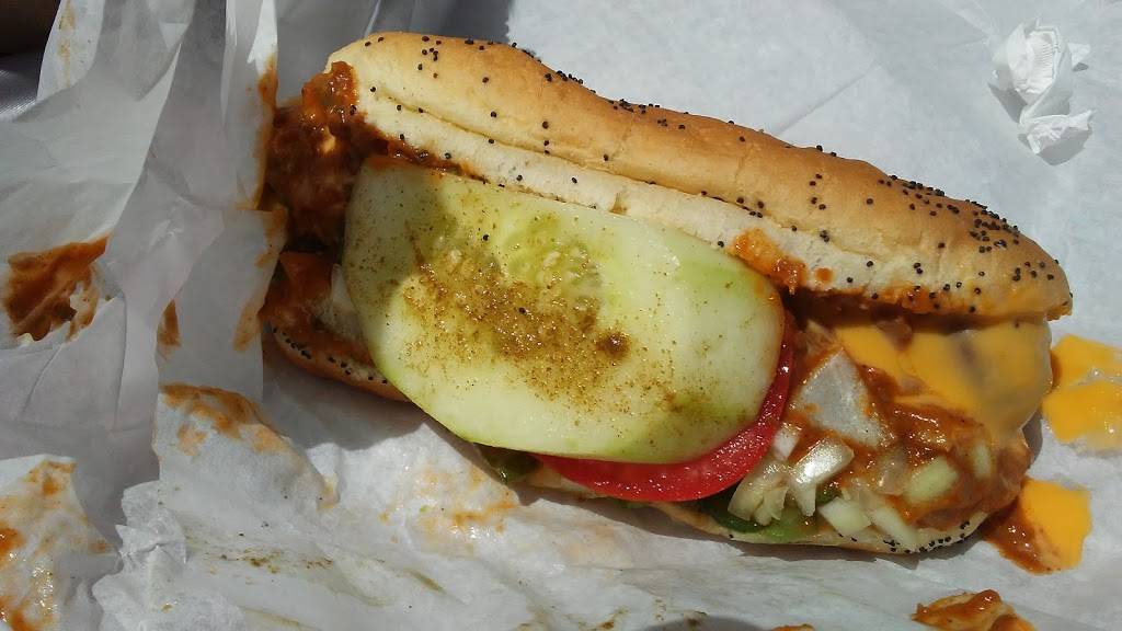 Fat Johnnies Famous Red Hots | restaurant | 7242 S Western Ave, Chicago, IL 60636, USA | 7736338196 OR +1 773-633-8196