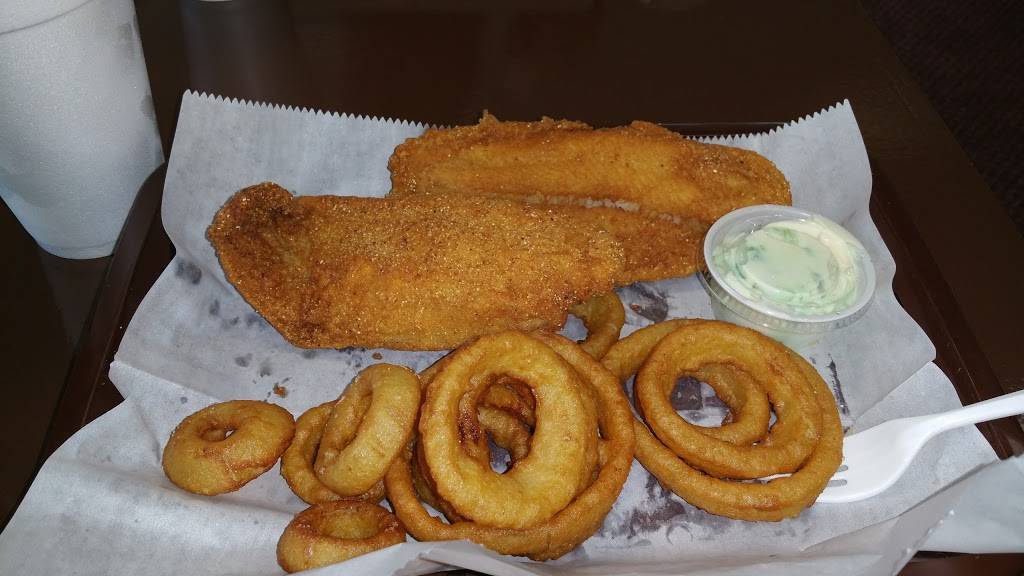 Hungry Boys | restaurant | 811 N Ladd St, Pontiac, IL 61764, USA | 8158441022 OR +1 815-844-1022