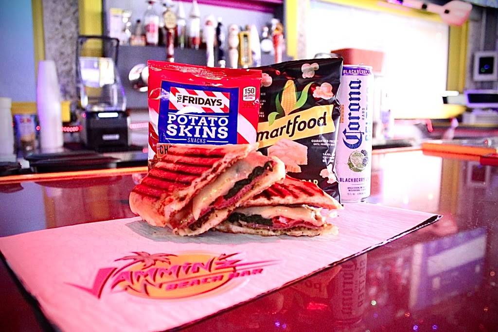 Panini Workz | restaurant | 411 Mandalay Ave, Clearwater Beach, FL 33767, USA | 7273515226 OR +1 727-351-5226