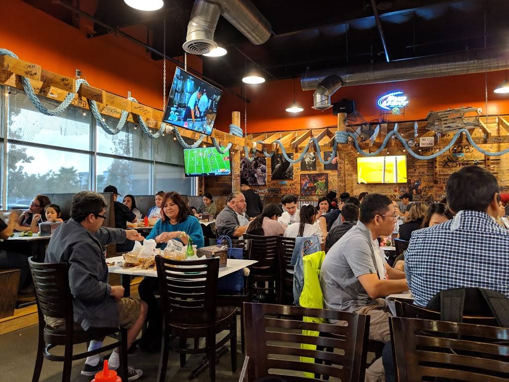 The Boiling Crab | restaurant | 71 Curtner Ave suite #20, San Jose, CA 95125, USA | 4082972322 OR +1 408-297-2322