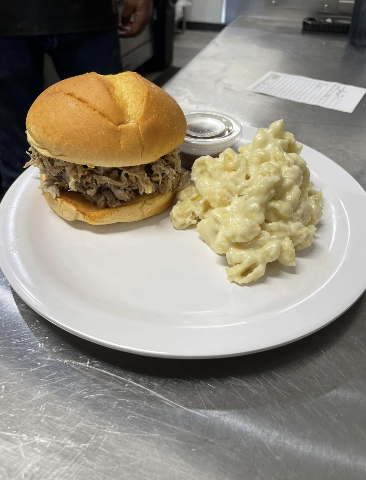 Benjis Diner | restaurant | 120 Main St, Kennebec, SD 57544, USA | 6058692360 OR +1 605-869-2360