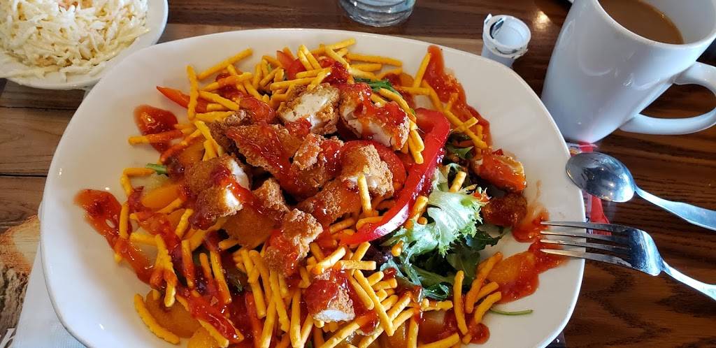 Rôtisserie St-Hubert | restaurant | 350 Boulevard Curé-Labelle, Sainte-Thérèse, QC J7E 2Y1, Canada | 5143855555 OR +1 514-385-5555