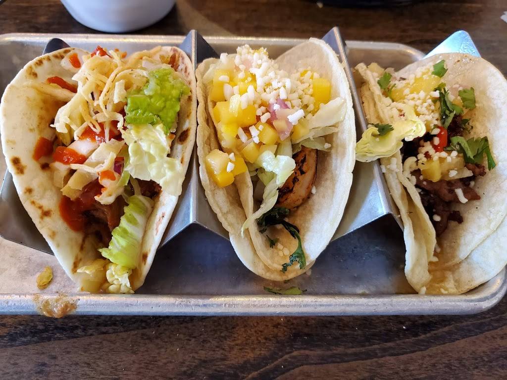 Yo! Salsa | restaurant | 2 W Pearce Blvd, Wentzville, MO 63385, USA | 6368568444 OR +1 636-856-8444