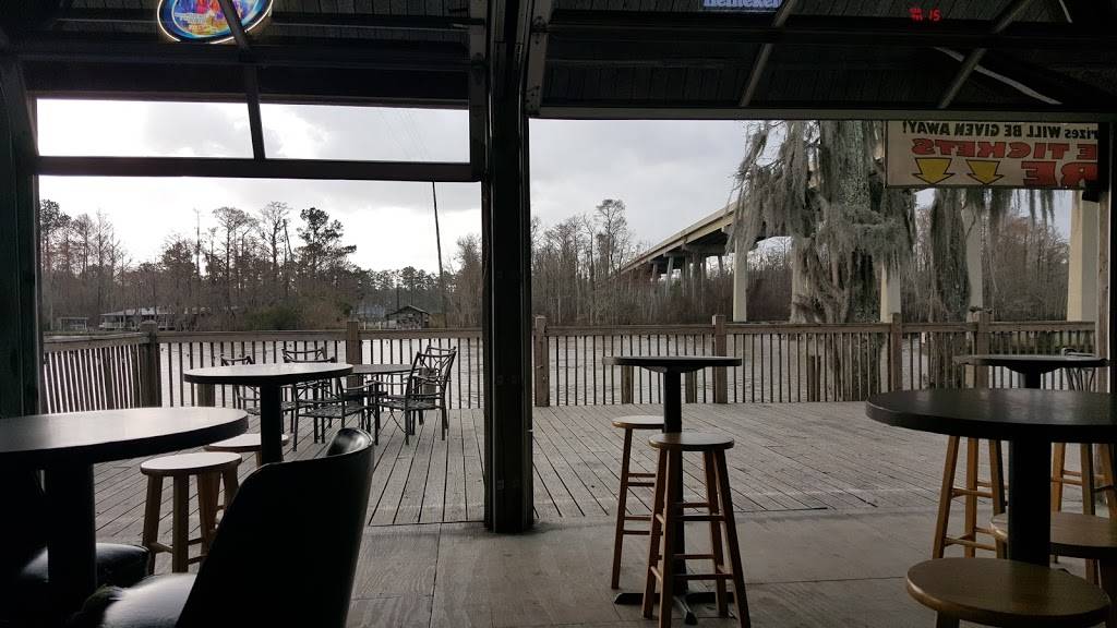 Tickfaw Boopalus | restaurant | 31995 LA-22, Springfield, LA 70462, USA | 2252940144 OR +1 225-294-0144