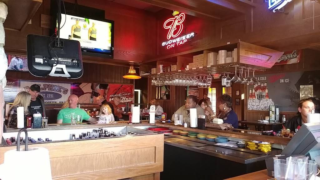 Ralphies Sports Eatery | restaurant | 6609 Airport Hwy, Holland, OH 43528, USA | 4198661344 OR +1 419-866-1344