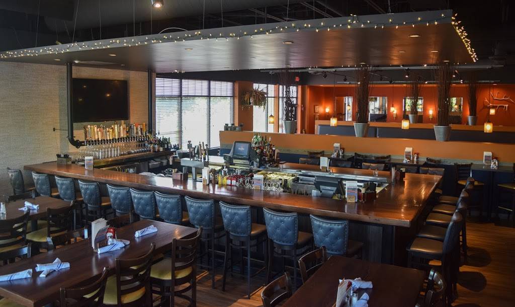 Rock Elm Tavern | restaurant | 16605 County Rd 24, Plymouth, MN 55447, USA | 7632084451 OR +1 763-208-4451