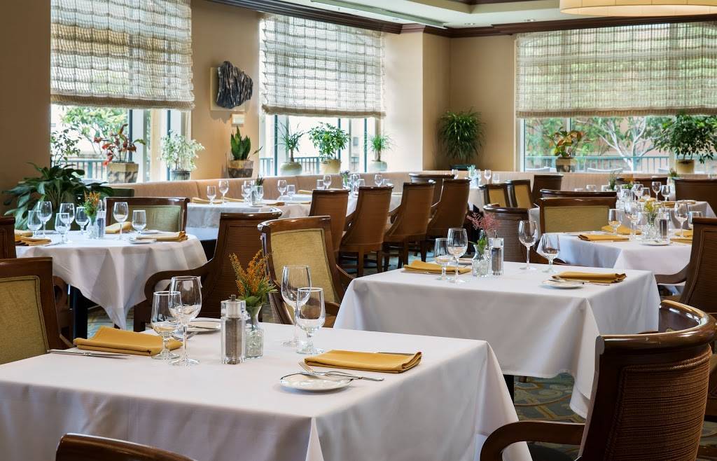 Waterscapes Restaurant at Marina Inn Grande Dunes | restaurant | 8121 Amalfi Pl, Myrtle Beach, SC 29572, USA | 8439132845 OR +1 843-913-2845