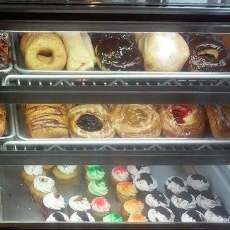 Kris Kupkake | restaurant | 471 Martin Luther King Dr, Jersey City, NJ 07304, USA | 2019840909 OR +1 201-984-0909