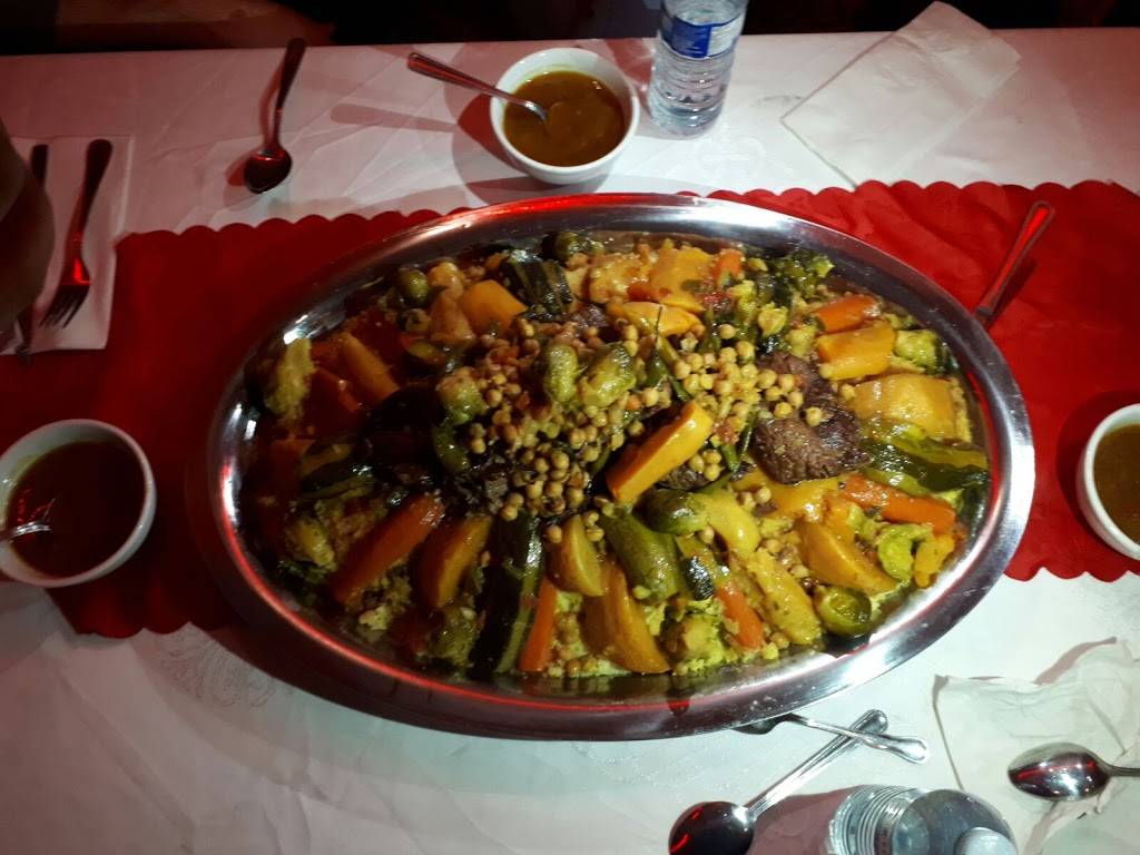 Jalasat Club VIP | restaurant | 1982 Rue Sainte-Catherine E, Montréal, QC H2K 2H7, Canada | 5143559999 OR +1 514-355-9999