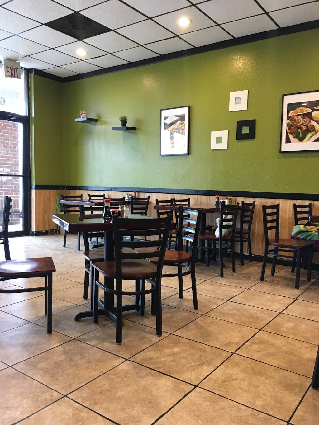 Speedy Wok | restaurant | 11122 N Rockwell Ave, Oklahoma City, OK 73162, USA | 4057213559 OR +1 405-721-3559