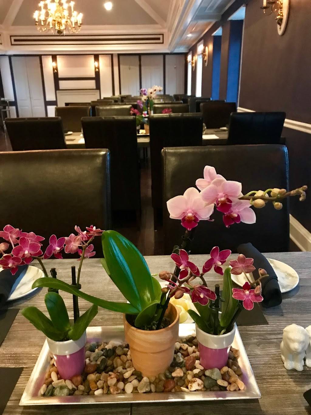 The Grey Stone Fine Food and Spirits | restaurant | 552 Washington Crossing Rd, Newtown, PA 18940, USA | 2677596752 OR +1 267-759-6752