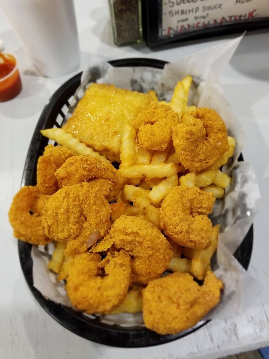 The Hangar Bay Café and Gallery | restaurant | 2294 Mayport Rd #22, Atlantic Beach, FL 32233, USA | 9042473301 OR +1 904-247-3301