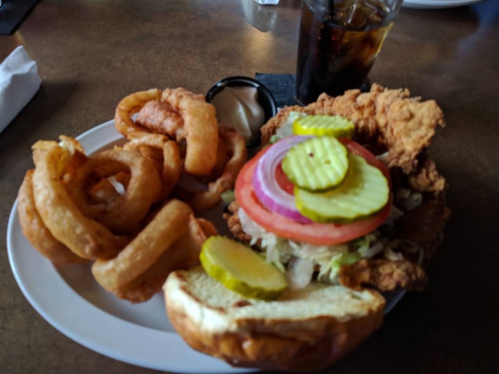 Dawsons On Main | restaurant | 1464 N Main St, Speedway, IN 46224, USA | 3172477000 OR +1 317-247-7000