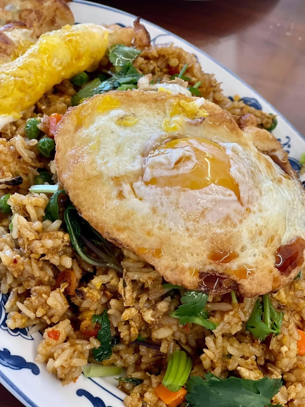 2 Dragons Cuisine | restaurant | 301 N River Ave, Holland, MI 49424, USA | 6162988423 OR +1 616-298-8423