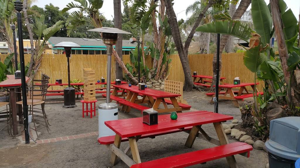 Tonys Pizzaria | restaurant | 186 E Thompson Blvd, Ventura, CA 93001, USA | 8056438425 OR +1 805-643-8425