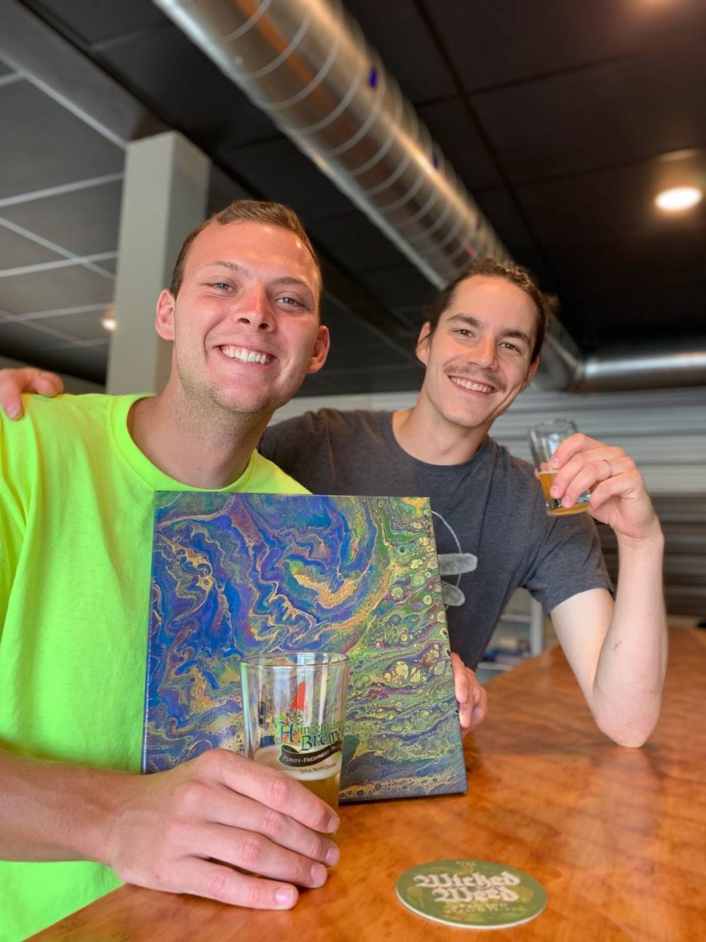 Riverside Taphouse | restaurant | 635 E Elk Ave, Elizabethton, TN 37643, USA | 4232135564 OR +1 423-213-5564