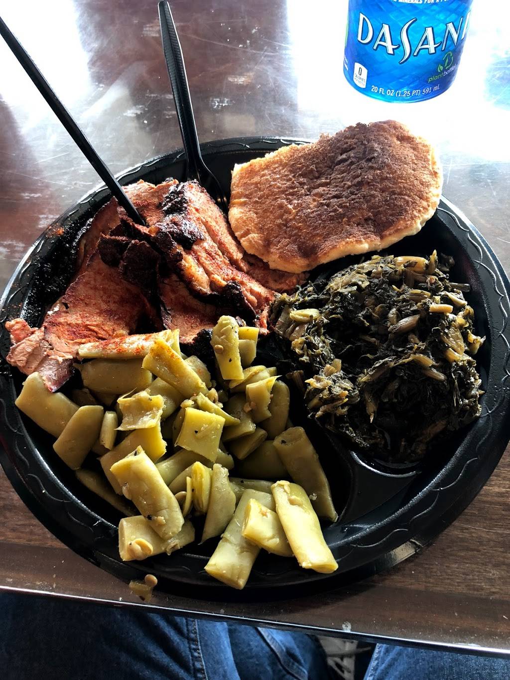Perrys Smokin Pig | restaurant | 2025 Old Hwy 31, White House, TN 37188, USA | 6156724414 OR +1 615-672-4414